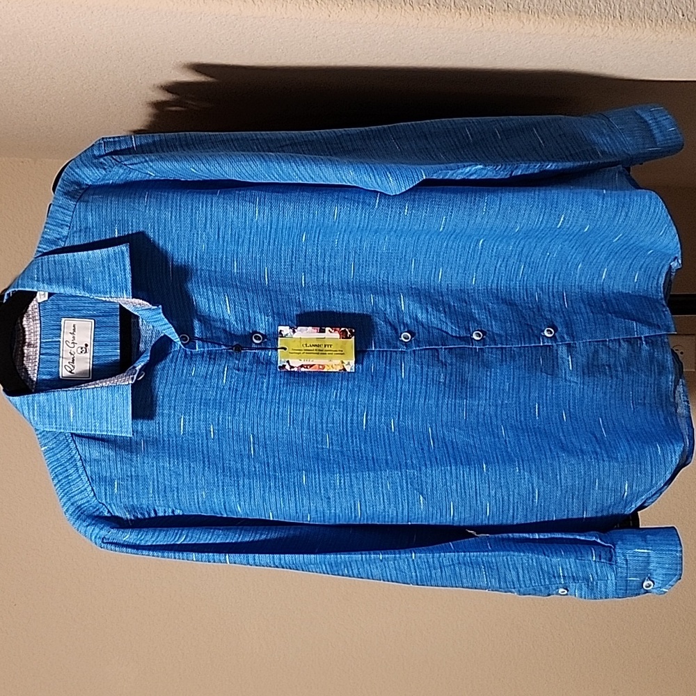 Robert Graham button up long sleeve shirt